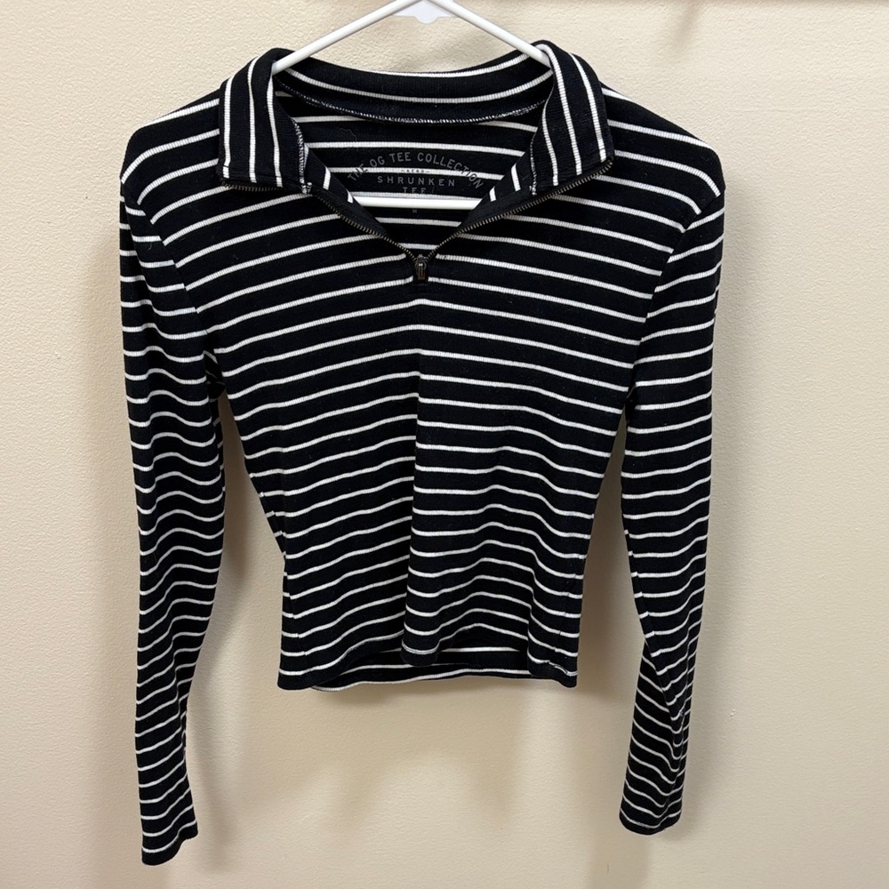 Aeropostale Black and White Striped Long Sleeve Top